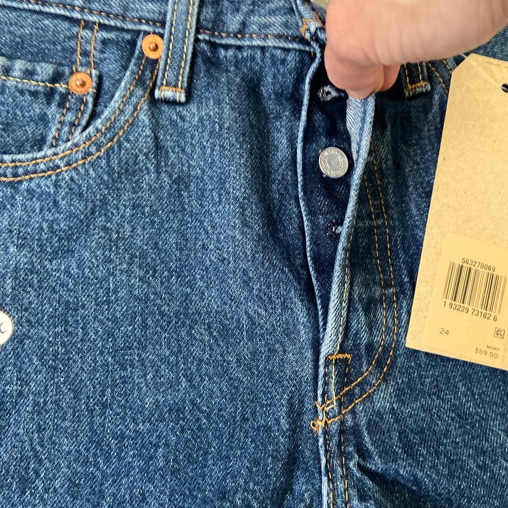 Levi’s 501 Super Mario High Rise Shorts - Picture 7 of 8